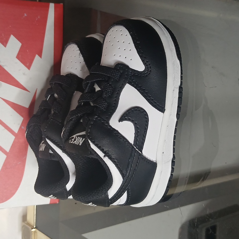 Nike Dunk Low Black And White (Panda) Size 5c - Picture 5 of 16